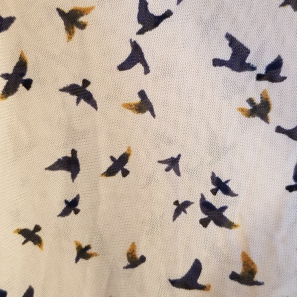 SIREN LILLY white w/dk blue birds M